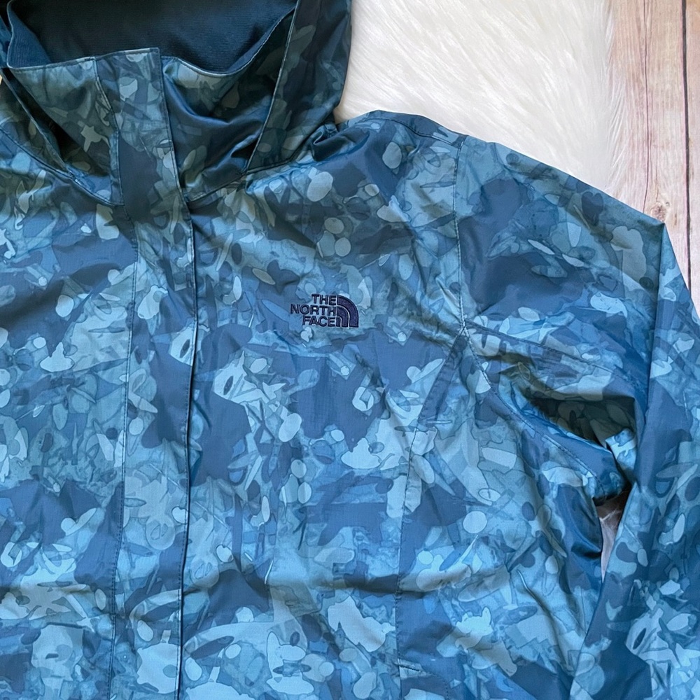 The North Face Women’s Printed Resolve 2 Rain Jacket - Picture 4 of 10